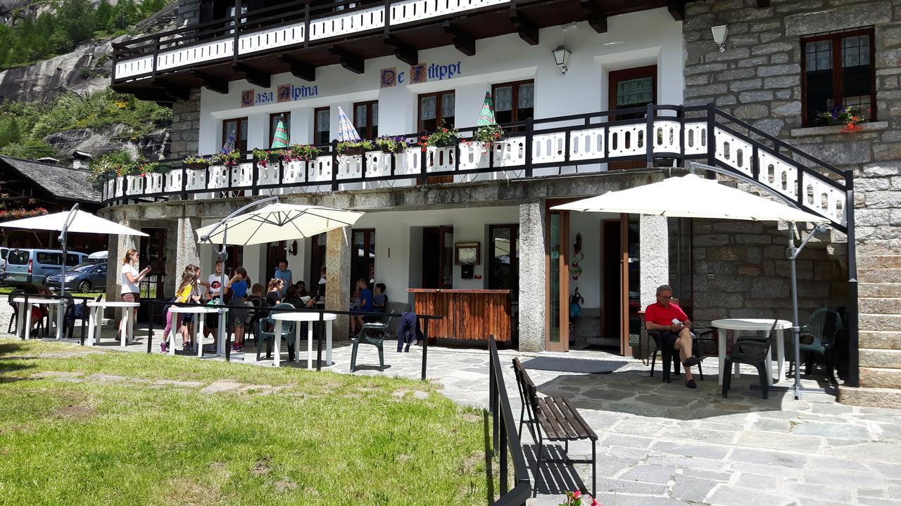 Casa Alpina De Filippi Hotel Macugnaga Bagian luar foto